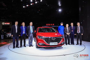 維密大模攜男神閃耀上海車展，豪華座駕與冷藏車同臺競艷